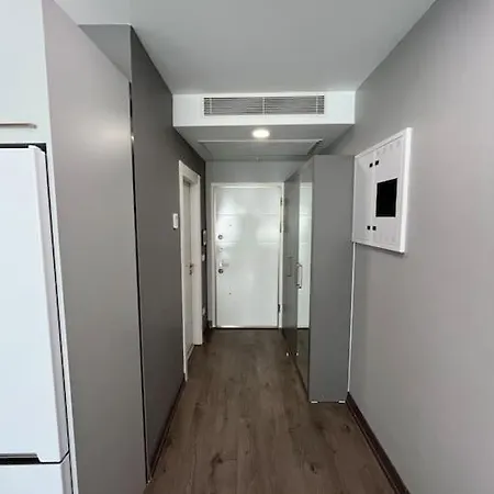 Luxe Residance In International Financial Center, Close To Watergarden Mall